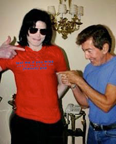 #kissmymerch • rouge & bleu